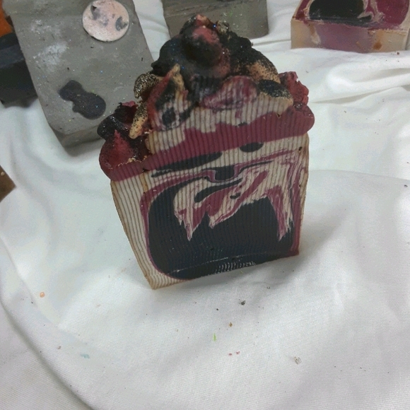 6 soap sampler Fall theme Halloween - Picture 7 of 14